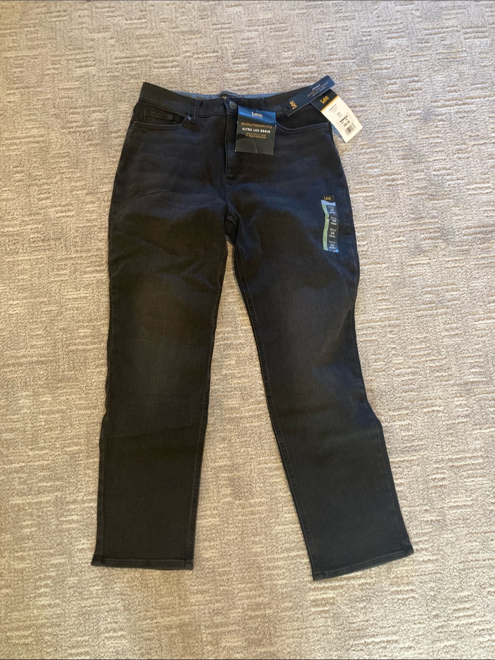 Lee Women’s Straight Leg Jeans in Black Wash